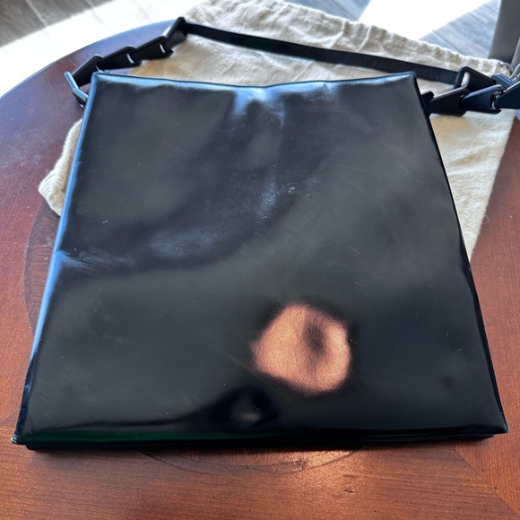 Gucci D-RING LEATHER HANDBAG GUC - Picture 3 of 17